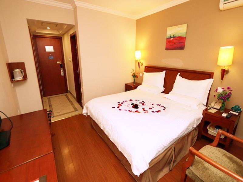Greentree Inn Shanghai Zhongshan Hutai Hotel Exterior foto